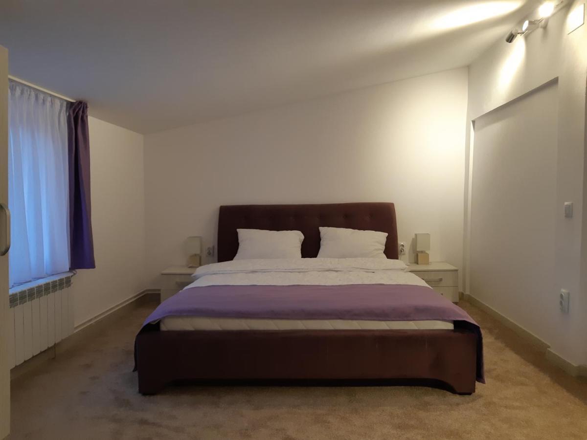 Apartament Magnolia Nearby City Center With Parking ซีบิว ภายนอก รูปภาพ