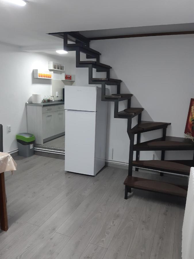 Apartament Magnolia Nearby City Center With Parking ซีบิว ภายนอก รูปภาพ